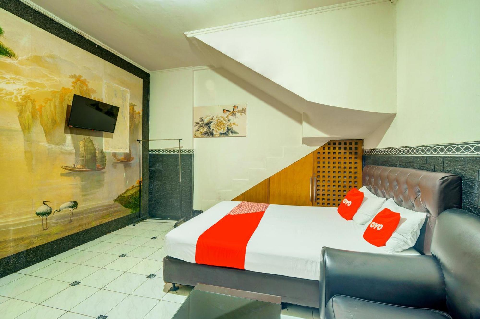 Oyo 93132 Modom Homestay Near Rs Islam Jakarta Pondok Kopi Zewnętrze zdjęcie
