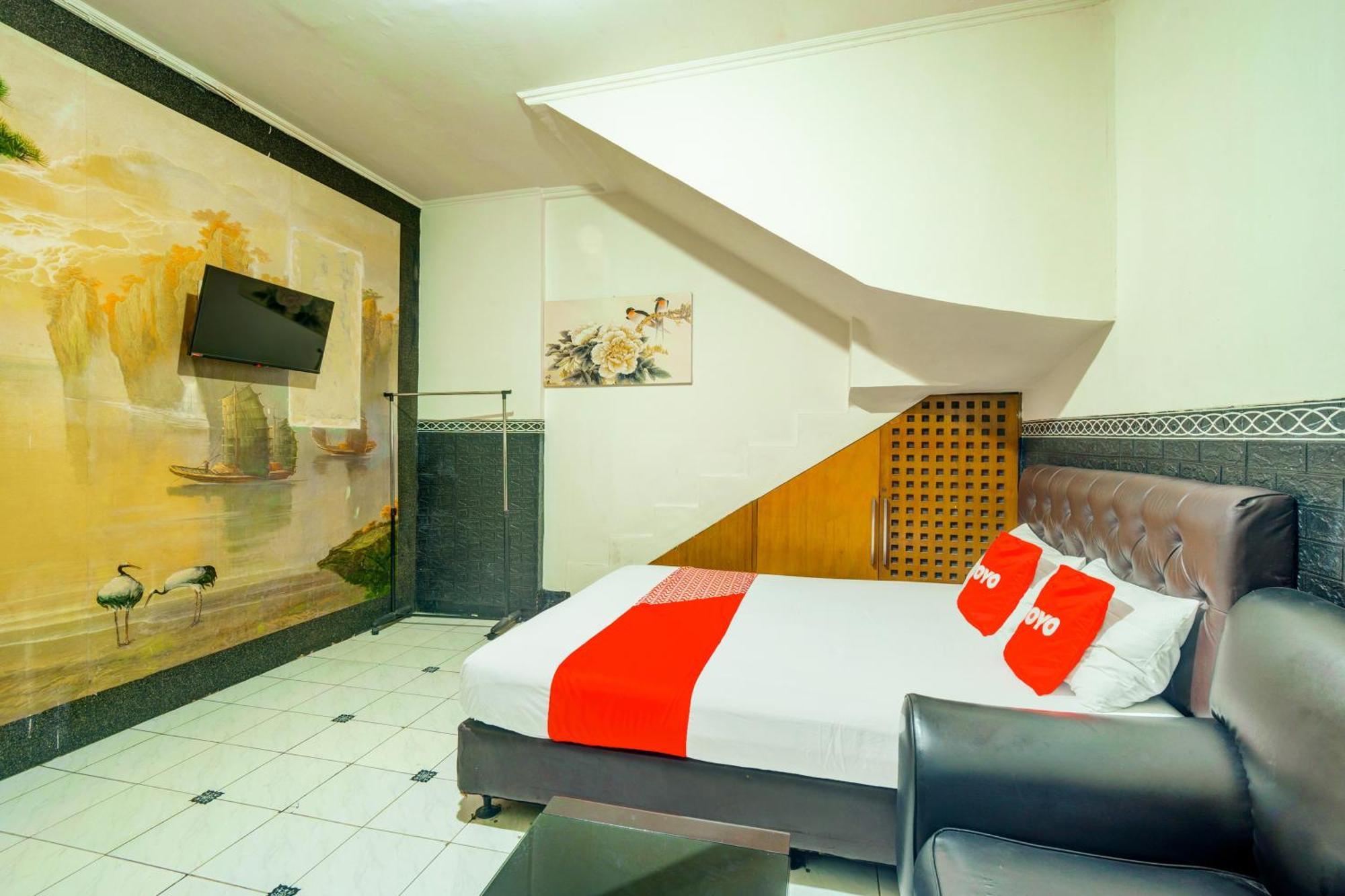 Oyo 93132 Modom Homestay Near Rs Islam Jakarta Pondok Kopi Zewnętrze zdjęcie