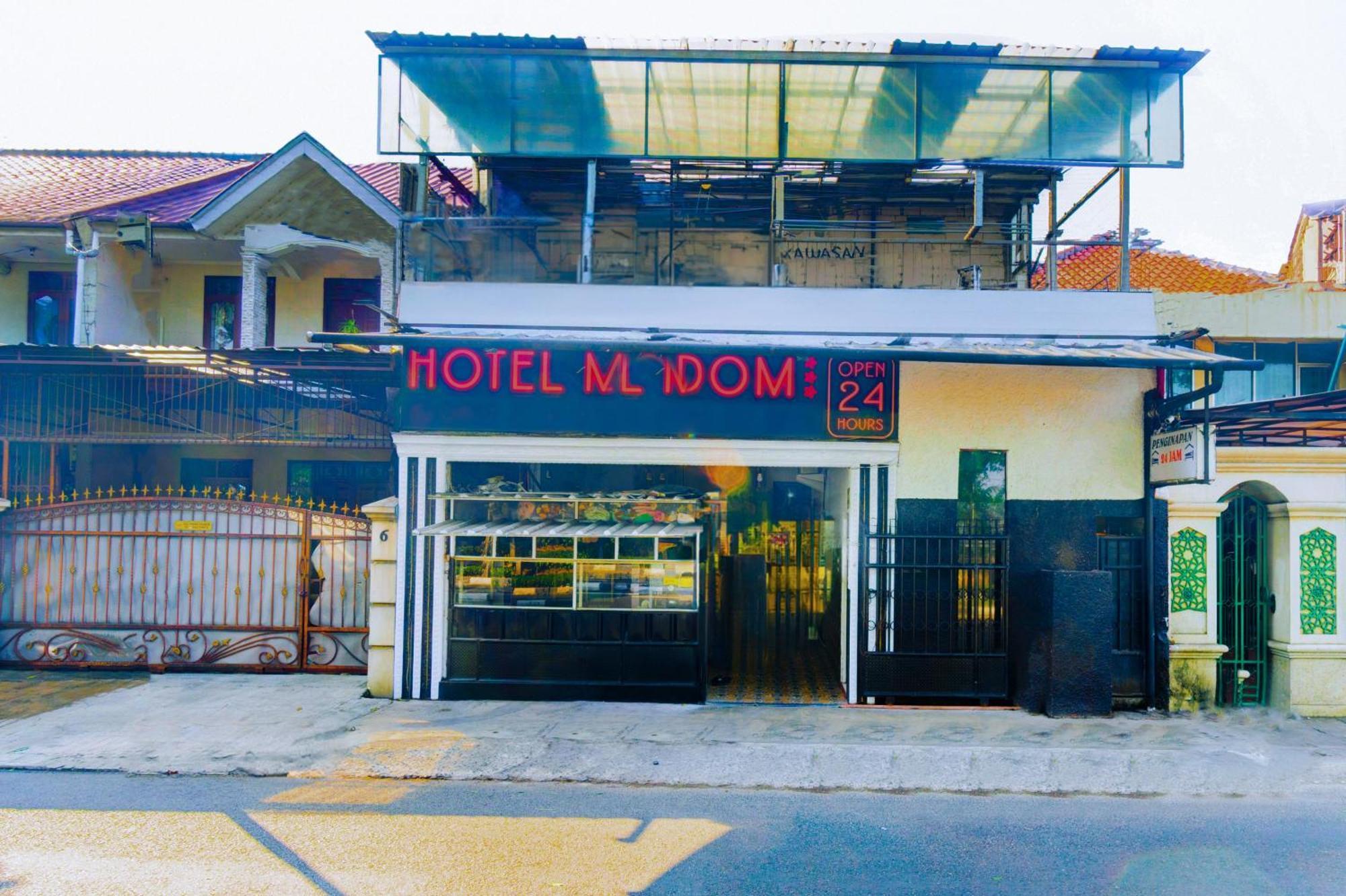 Oyo 93132 Modom Homestay Near Rs Islam Jakarta Pondok Kopi Zewnętrze zdjęcie